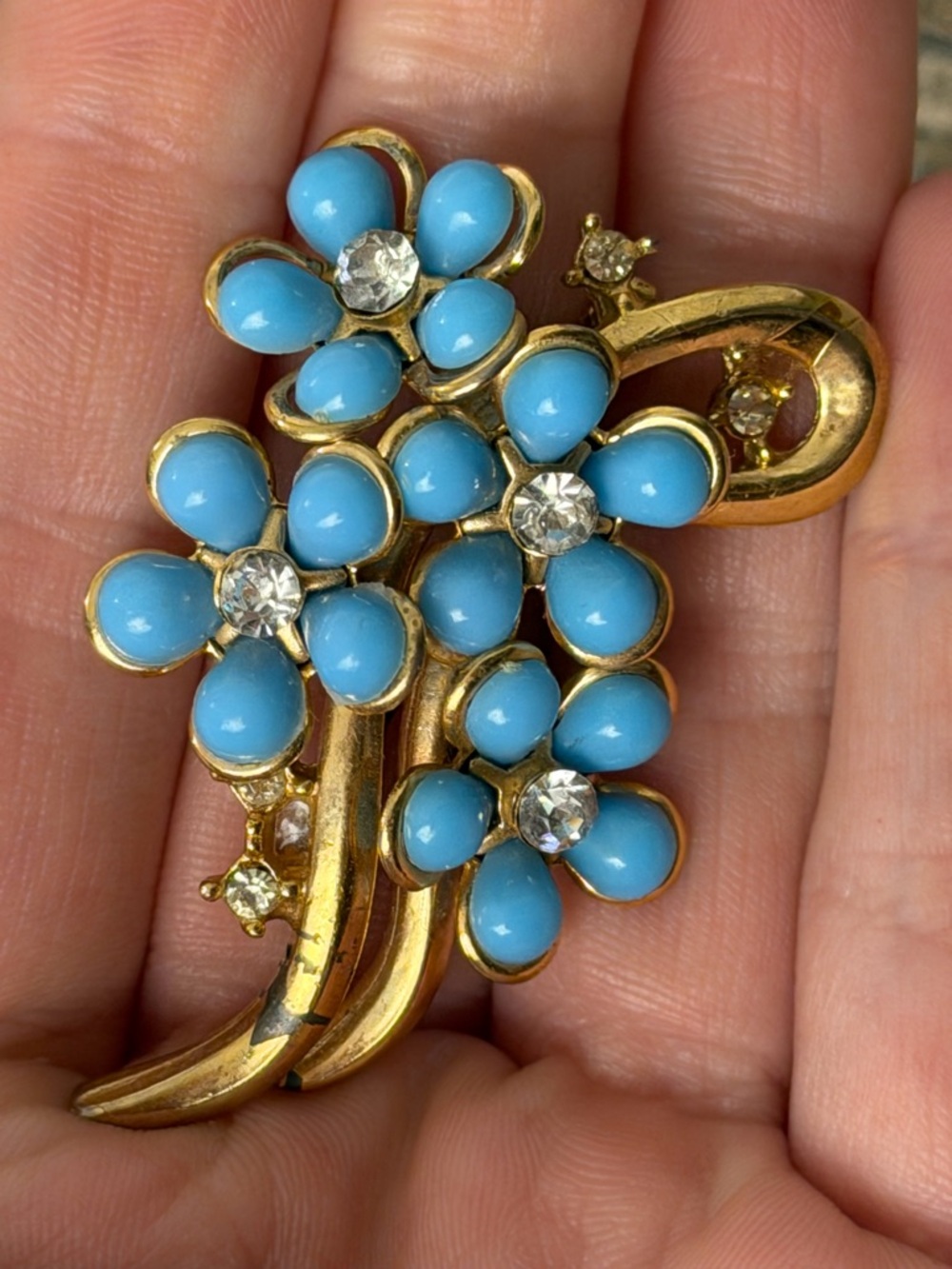 Vintage Style Turquoise Blue Flower Brooch Gold Tone Rhinestone Floral Pin Retro